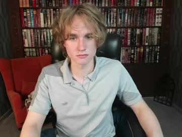 Finnbev Chaturbate stream image from May 15, 2026