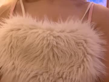 Traceeorellama Chaturbate stream image from May 15, 2026