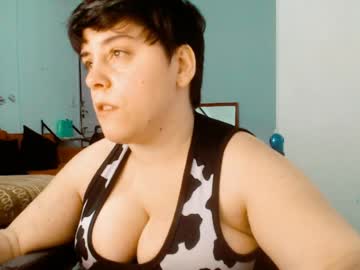 Almondonwheels Chaturbate stream image from May 15, 2026