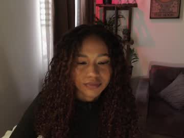 Elenna_Snow Chaturbate stream image from May 15, 2026