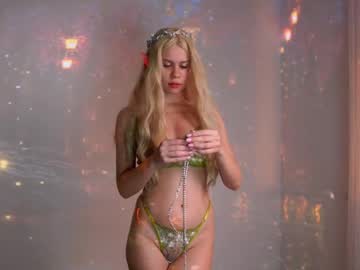 Keira_Knight Chaturbate stream image from May 15, 2026