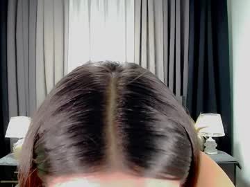 Jhulianagrey Chaturbate stream image from May 16, 2026