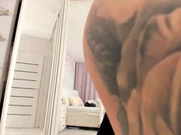 Hottiesweetbritney Chaturbate stream image from May 16, 2026