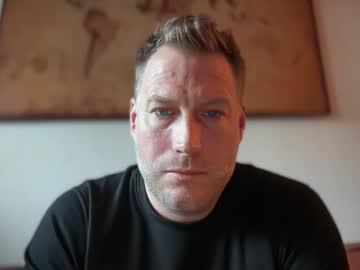 Chris2021x Chaturbate stream image from May 16, 2026