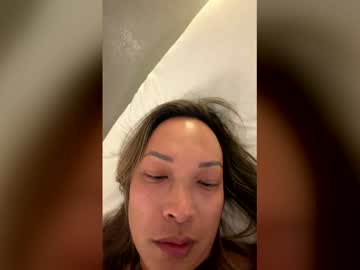 Azn_Caitxoxo Chaturbate stream image from May 16, 2026
