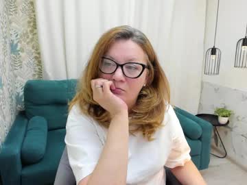 Lea_Fruit Chaturbate stream image from May 16, 2026