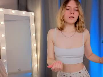 Milanarayy Chaturbate stream image from May 16, 2026
