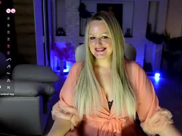 Mariemlui Chaturbate stream image from May 16, 2026
