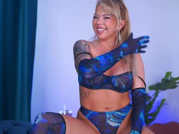 Redlaraa Chaturbate stream image from May 16, 2026