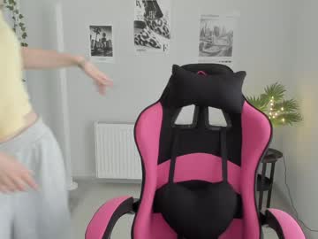 Jenniestar Chaturbate stream image from May 16, 2026