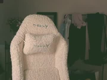 Sheeny_Shy Chaturbate stream image from May 16, 2026