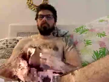 Gezmcum Chaturbate stream image from May 16, 2026