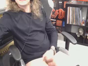Uhid1 Chaturbate stream image from May 16, 2026