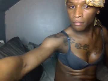 Inez0201 Chaturbate stream image from May 16, 2026