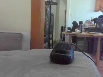 Niceguyandrew Chaturbate stream image from May 16, 2026