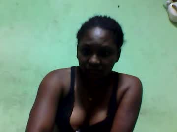 Layllah01150120 Chaturbate stream image from May 16, 2026