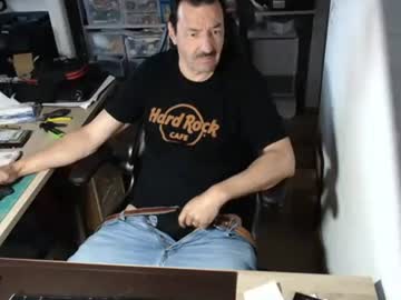 Waldo72 Chaturbate stream image from May 16, 2026