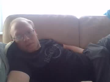 Whispersindark Chaturbate stream image from May 16, 2026