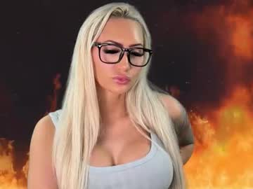 Haliaxhill Chaturbate stream image from May 16, 2026