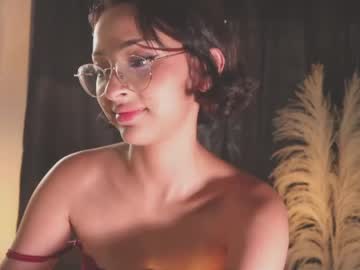 Lyalee__ Chaturbate stream image from May 16, 2026