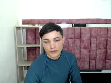 Maxxlouis Chaturbate stream image from May 16, 2026