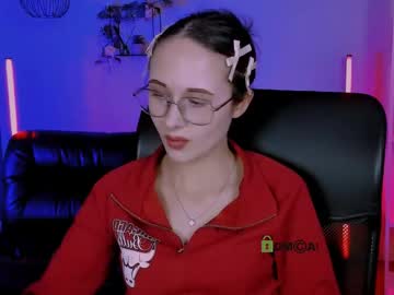 Violett_Charm Chaturbate stream image from May 16, 2026