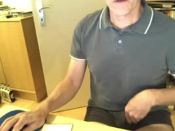 Sneaxfreund Chaturbate stream image from May 16, 2026
