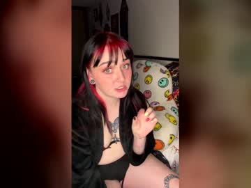 Ivyfoxxo Chaturbate stream image from May 17, 2026
