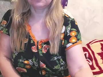 Nimfalove Chaturbate stream image from May 17, 2026