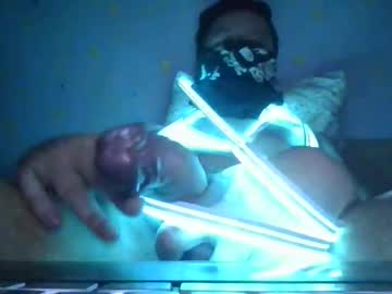 Redqueen51 Chaturbate stream image from May 17, 2026