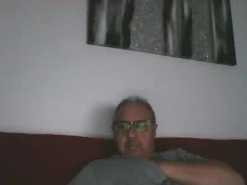 Mambow99 Chaturbate stream image from May 17, 2026