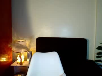Adriana_Hearth Chaturbate stream image from May 17, 2026