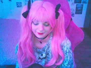 Berriekitten Chaturbate stream image from May 17, 2026