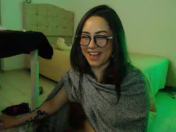 Paariss_ Chaturbate stream image from May 17, 2026