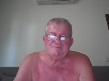 Darwincock Chaturbate stream image from May 17, 2026