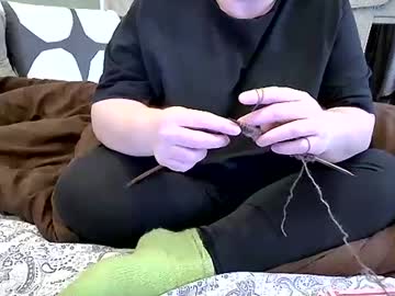 Marthabriest Chaturbate stream image from May 17, 2026