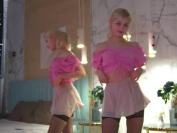 Sandyshayes Chaturbate stream image from May 17, 2026