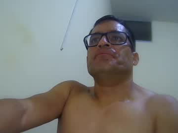 Simpatico977 Chaturbate stream image from May 17, 2026