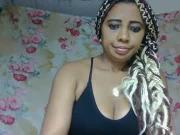 Leatianaa Chaturbate stream image from May 17, 2026