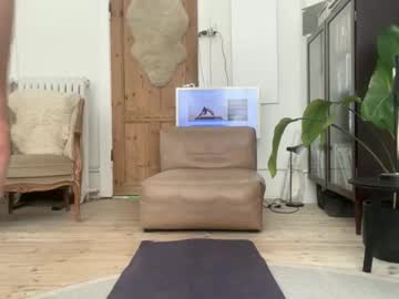 Solo_Stroking_Gent Chaturbate stream image from May 17, 2026