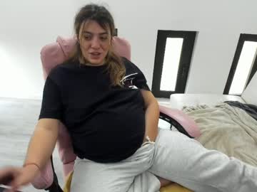 Dyanakaylin Chaturbate stream image from May 17, 2026