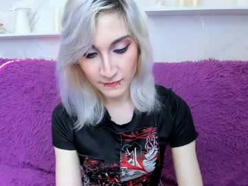 Dianabardot Chaturbate stream image from May 17, 2026