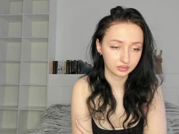 Slim_Diva Chaturbate stream image from May 17, 2026