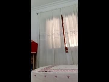 Reina182193 Chaturbate stream image from May 17, 2026