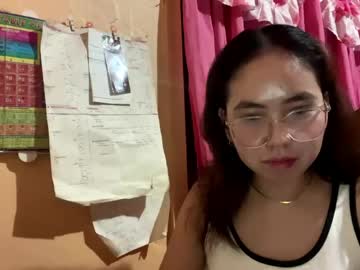 Lekishaparran Chaturbate stream image from May 17, 2026