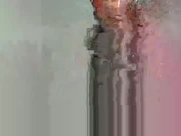 Pretylittle11 Chaturbate stream image from May 17, 2026