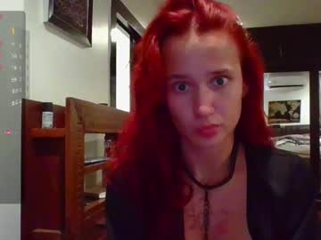 Emmylies Chaturbate stream image from May 17, 2026