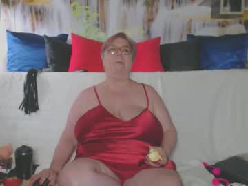 Queenpammy Chaturbate stream image from May 17, 2026
