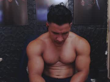 Viktorherrera Chaturbate stream image from May 17, 2026