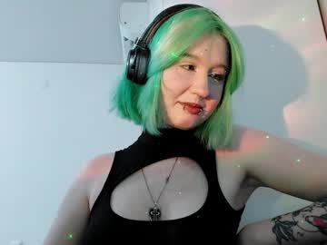 Shondrayazdani Chaturbate stream image from May 17, 2026